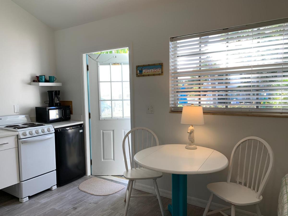 Beach Bum Bungalow Fort Pierce Exterior photo